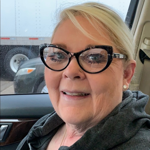 Meet your Posher, Penny - Picture 2 of 3